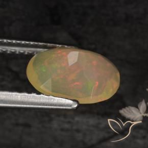 Opale Multicolore naturelle ovale, 0.86 ct, Translucide