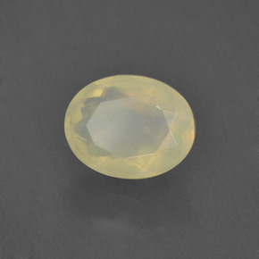 Opale multicolore naturelle coupe ovale, 1,20 ct, translucide