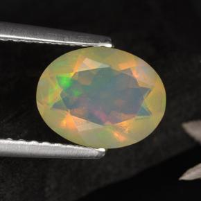 Opale multicolore naturelle coupe ovale, 1,05 ct, translucide