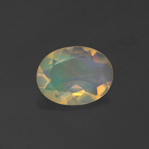 Opale multicolore naturelle coupe ovale, 0,83 ct, transparent