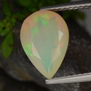Opale multicolore naturelle en forme de poire, 1,61 ct, translucide