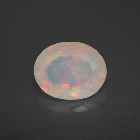 Opale multicolore naturelle coupe ovale, 1,83 ct, transparent