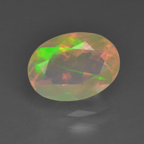 Opale multicolore naturelle coupe ovale, 1,64 ct, transparent