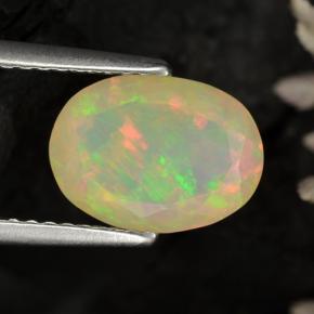 Opale jaune naturelle coupe ovale, 1,58 ct, translucide