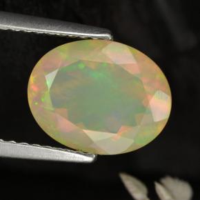 Opale jaune naturelle coupe ovale, 1,64 ct, translucide