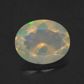 Opale multicolore naturelle coupe ovale, 1,50 ct, transparent