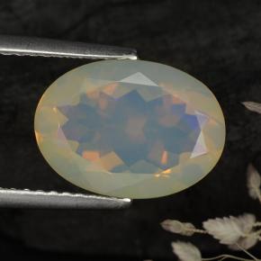 Opale multicolore naturelle coupe ovale, 2,25 ct, transparent