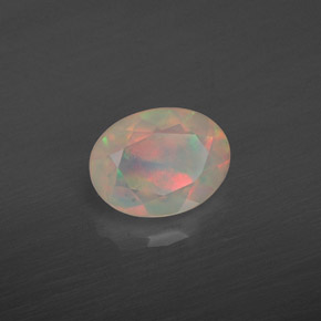 Opale multicolore naturelle transparent, 0,83 ct, transparent / translucide