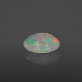 Opale multicolore naturelle transparent, 0,83 ct, transparent / translucide