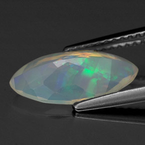 Opale multicolore naturelle marquise, 1,39 ct, transparent
