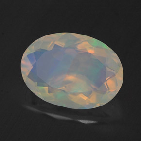 Opale multicolore naturelle coupe ovale, 1,67 ct, transparent