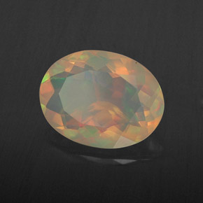 Opale multicolore naturelle coupe ovale, 1,65 ct, transparent