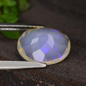 Opale blanc naturelle coupe ovale, 1,71 ct, transparent