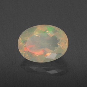 Opale multicolore naturelle coupe ovale, 1,88 ct, transparent