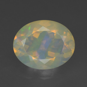 Opale multicolore naturelle coupe ovale, 1,68 ct, transparent