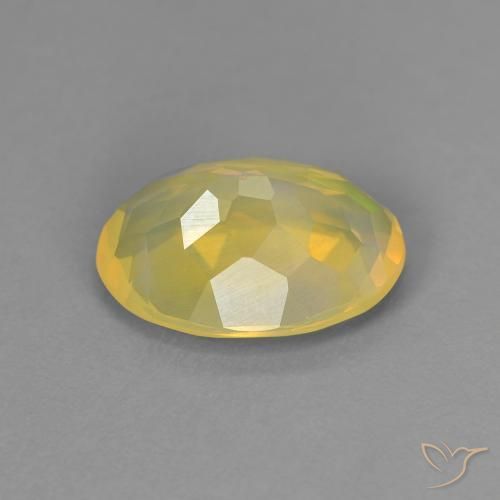 Opale multicolore naturelle coupe ovale, 1,45 ct, transparent