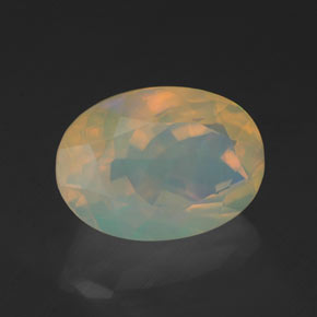 Opale multicolore naturelle coupe ovale, 1,96 ct, transparent