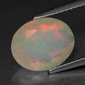 Opale multicolore naturelle coupe ovale, 1,74 ct, transparent