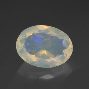 Opale multicolore naturelle coupe ovale, 2,58 ct, transparent