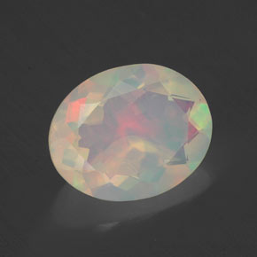 Opale multicolore naturelle coupe ovale, 2,02 ct, transparent