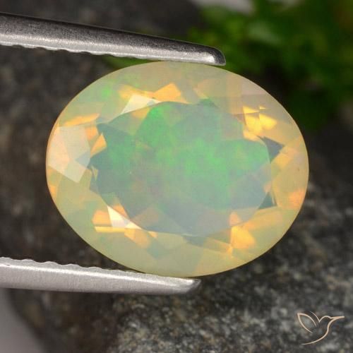 Opale Multicolore naturelle ovale, 1.42 ct, Transparent