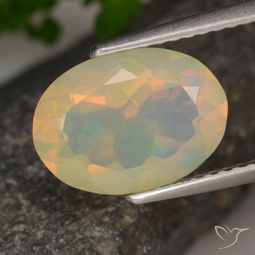1.88ct Naturel Multicolore Opale, ovale, Transparent