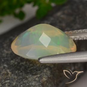Opale Multicolore naturelle ovale, 1.88 ct, Transparent