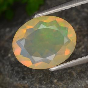 Opale multicolore naturelle coupe ovale, 1,30 ct, transparent
