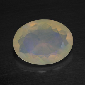 Opale multicolore naturelle coupe ovale, 2,28 ct, transparent