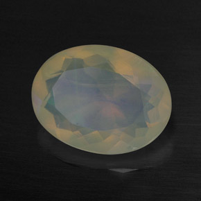 Opale multicolore naturelle coupe ovale, 2,28 ct, transparent