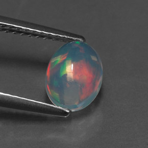 Opale multicolore naturelle coupe ovale, 0,89 ct, transparent