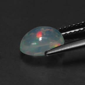 Opale multicolore naturelle coupe ovale, 1,01 ct, transparent