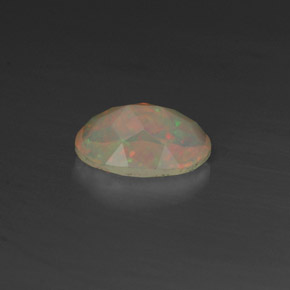 Opale multicolore naturelle transparent, 0,45 ct, transparent / translucide