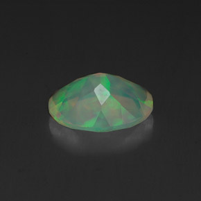 Opale multicolore naturelle coupe ovale, 1,01 ct, transparent