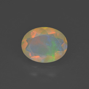 Opale multicolore naturelle coupe ovale, 1,02 ct, transparent