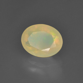 Opale multicolore naturelle coupe ovale, 1,24 ct, translucide