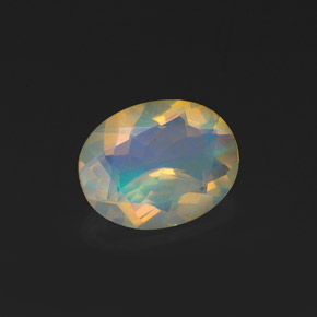 Opale multicolore naturelle coupe ovale, 0,99 ct, transparent