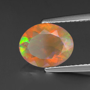 Opale multicolore naturelle coupe ovale, 1,45 ct, transparent