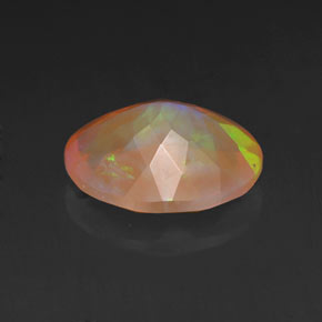 Opale multicolore naturelle coupe ovale, 1,40 ct, transparent
