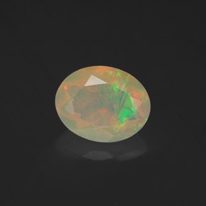 Opale multicolore naturelle coupe ovale, 1,23 ct, transparent