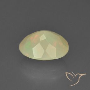 Opale Multicolore naturelle ovale, 1.09 ct, Translucide
