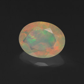 Opale multicolore naturelle coupe ovale, 1,14 ct, transparent