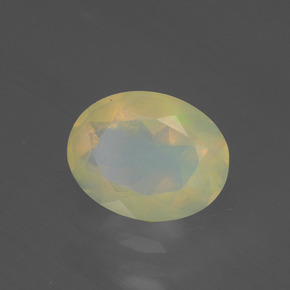Opale multicolore naturelle coupe ovale, 1,18 ct, translucide