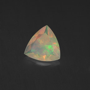 Opale multicolore naturelle trillion, 0,74 ct, transparent
