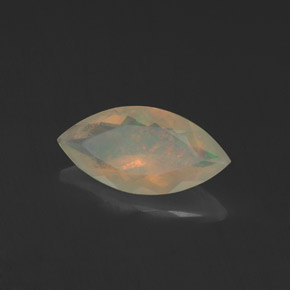 Opale multicolore naturelle marquise, 0,88 ct, transparent