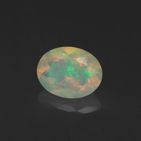 Opale multicolore naturelle coupe ovale, 1,29 ct, transparent