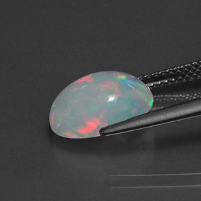 Opale multicolore naturelle coupe ovale, 2,46 ct, transparent