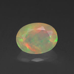 Opale multicolore naturelle transparent, 0,87 ct, transparent / translucide