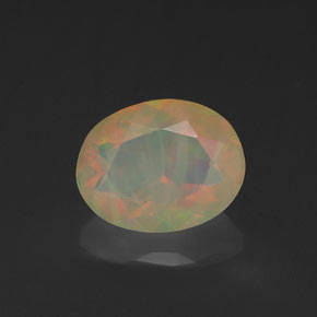 Opale multicolore naturelle transparent, 0,88 ct, transparent / translucide