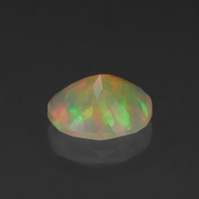 Opale multicolore naturelle transparent, 0,88 ct, transparent / translucide
